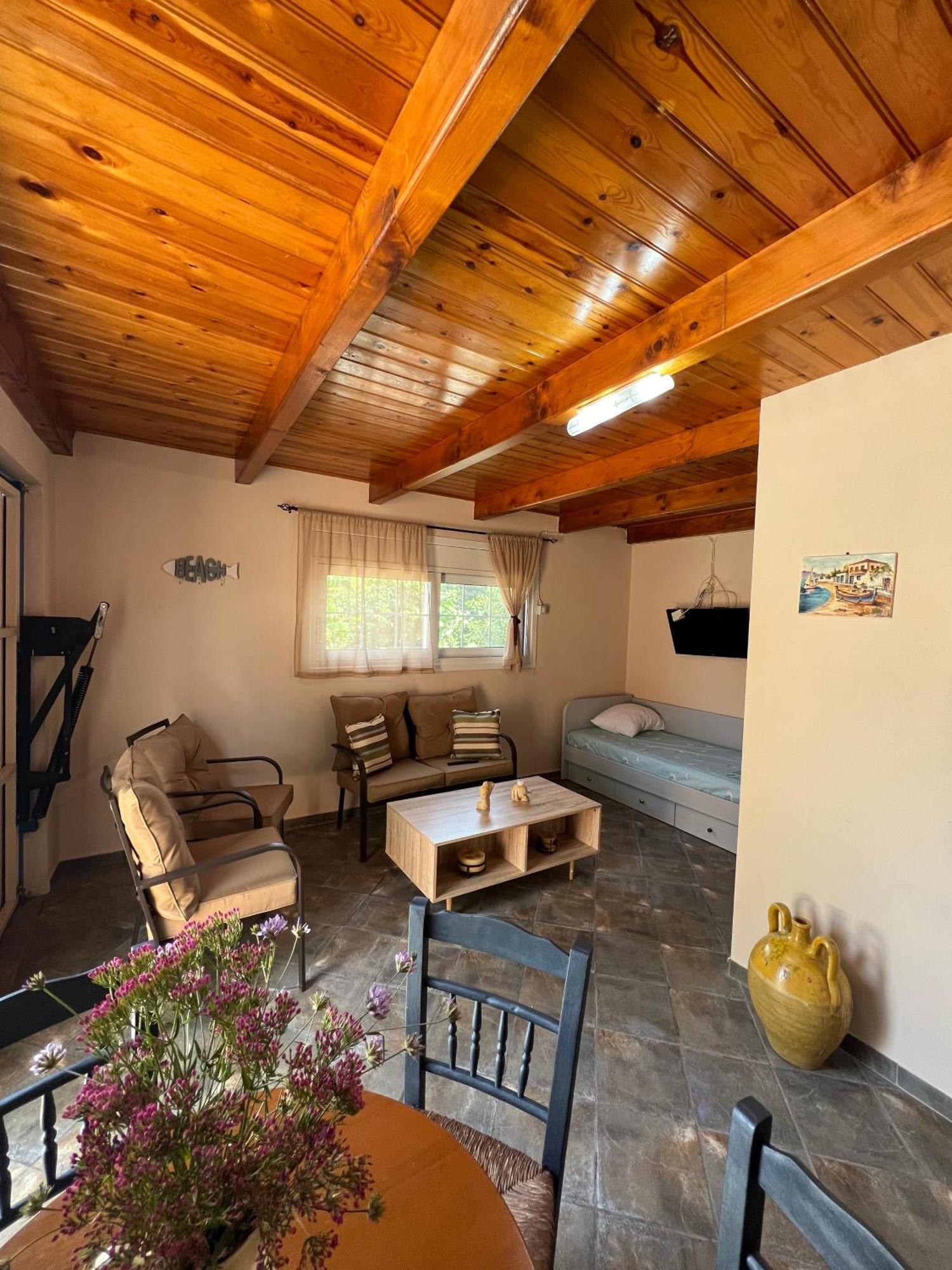 Nisaki Mathraki B&B Zimmer foto